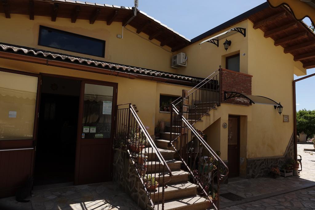Il Giardino Del Sole Villa Agnone Bagni Exterior photo