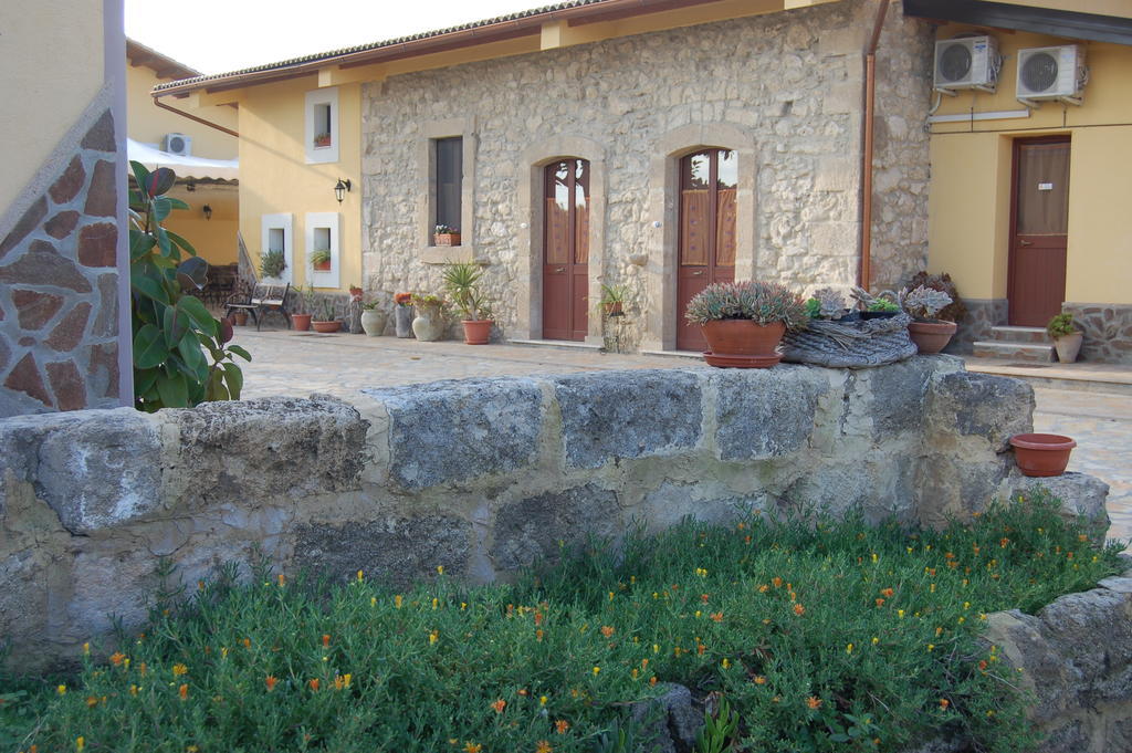 Il Giardino Del Sole Villa Agnone Bagni Exterior photo