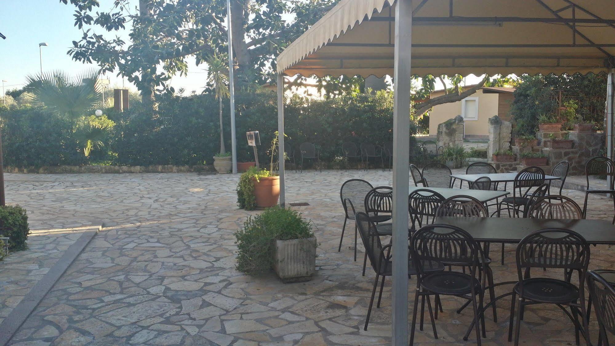 Il Giardino Del Sole Villa Agnone Bagni Exterior photo