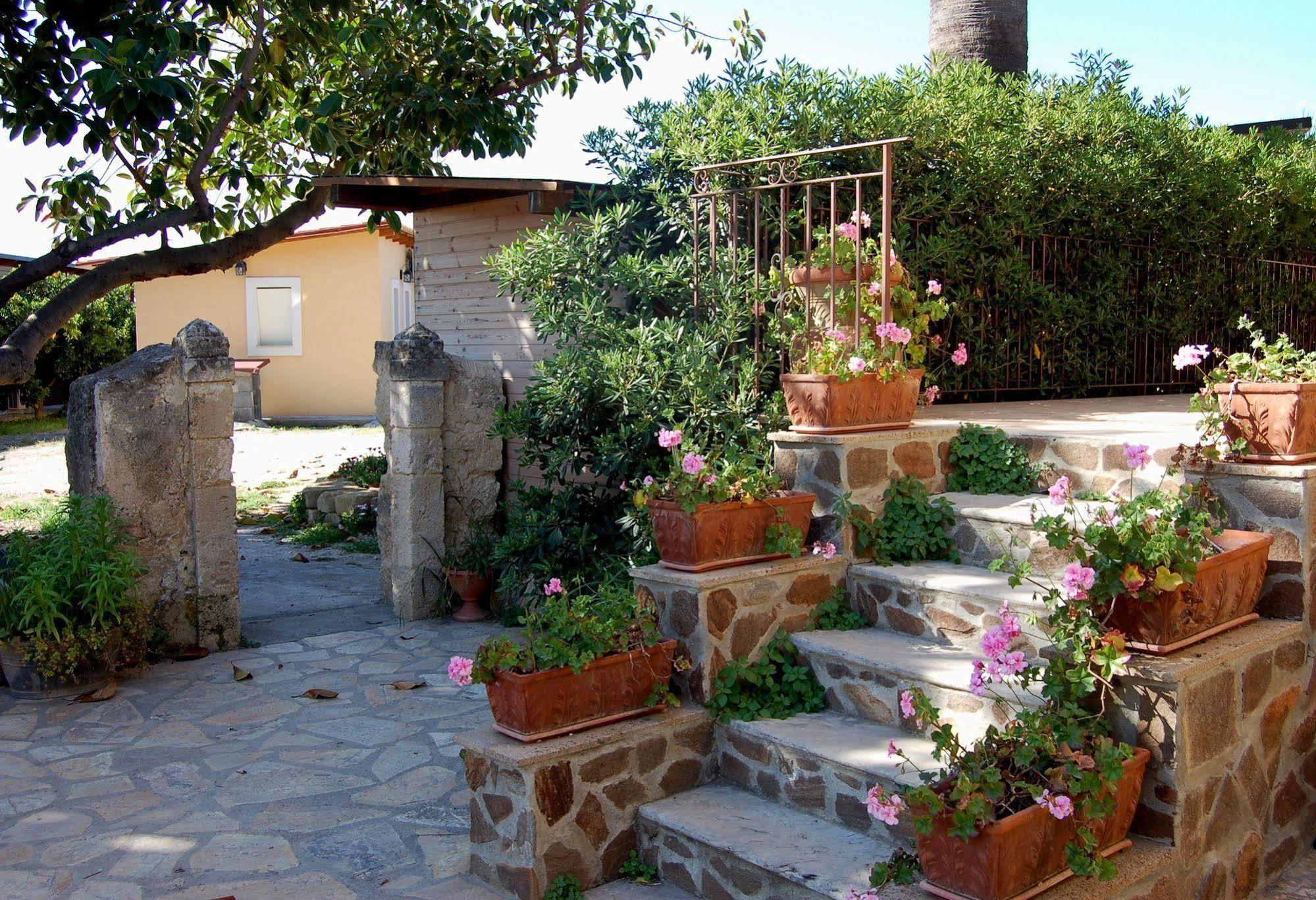 Il Giardino Del Sole Villa Agnone Bagni Exterior photo